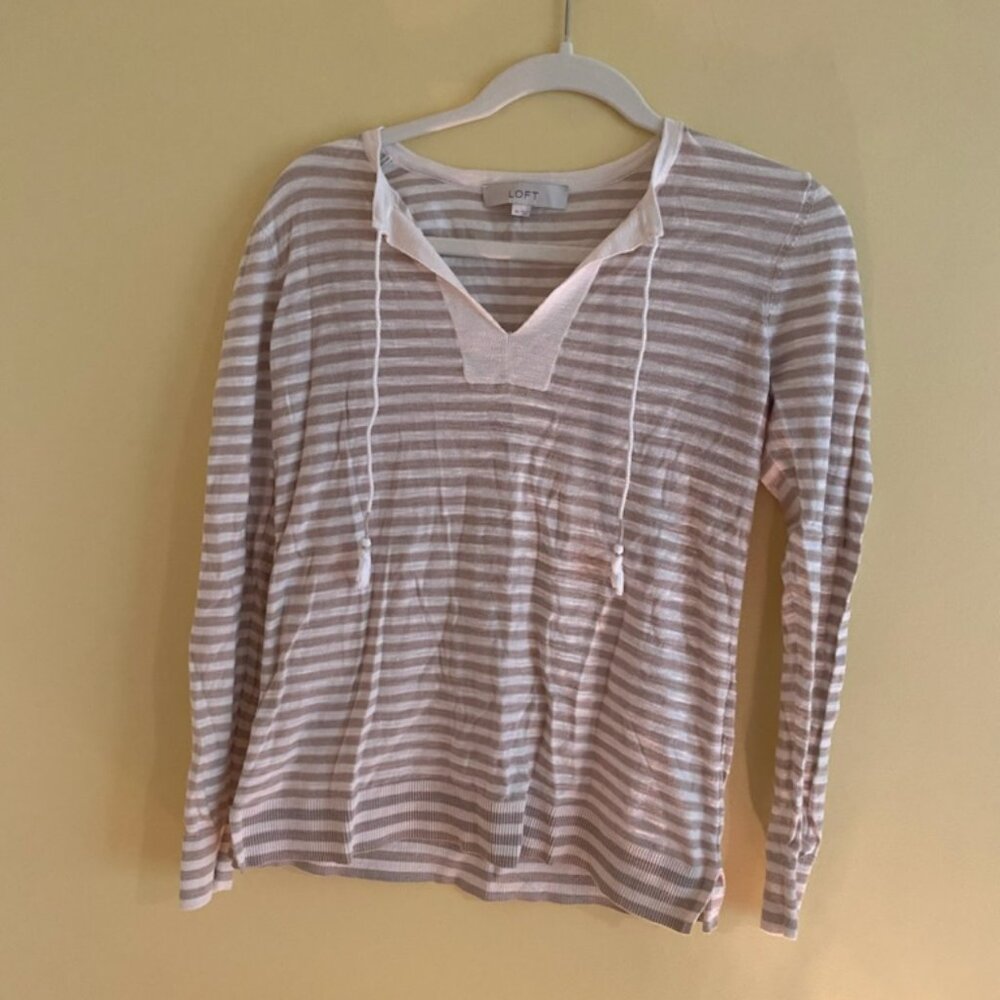 LOFT Beige and White Striped Long Sleeve V-Neck‎ Shirt Size X-Small